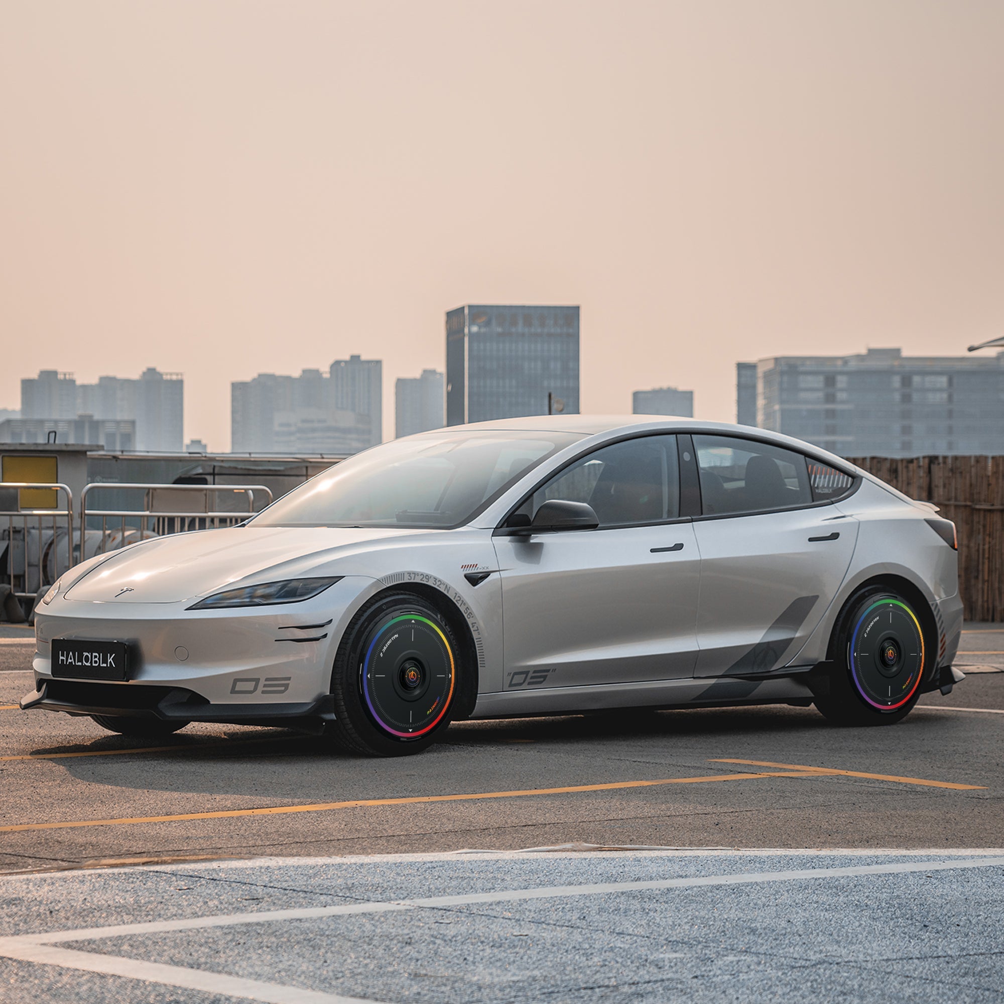 HALODISC 2 Wheel Covers for Tesla Model 3 Highland 18" Photon Wheels丨Rainbow Road