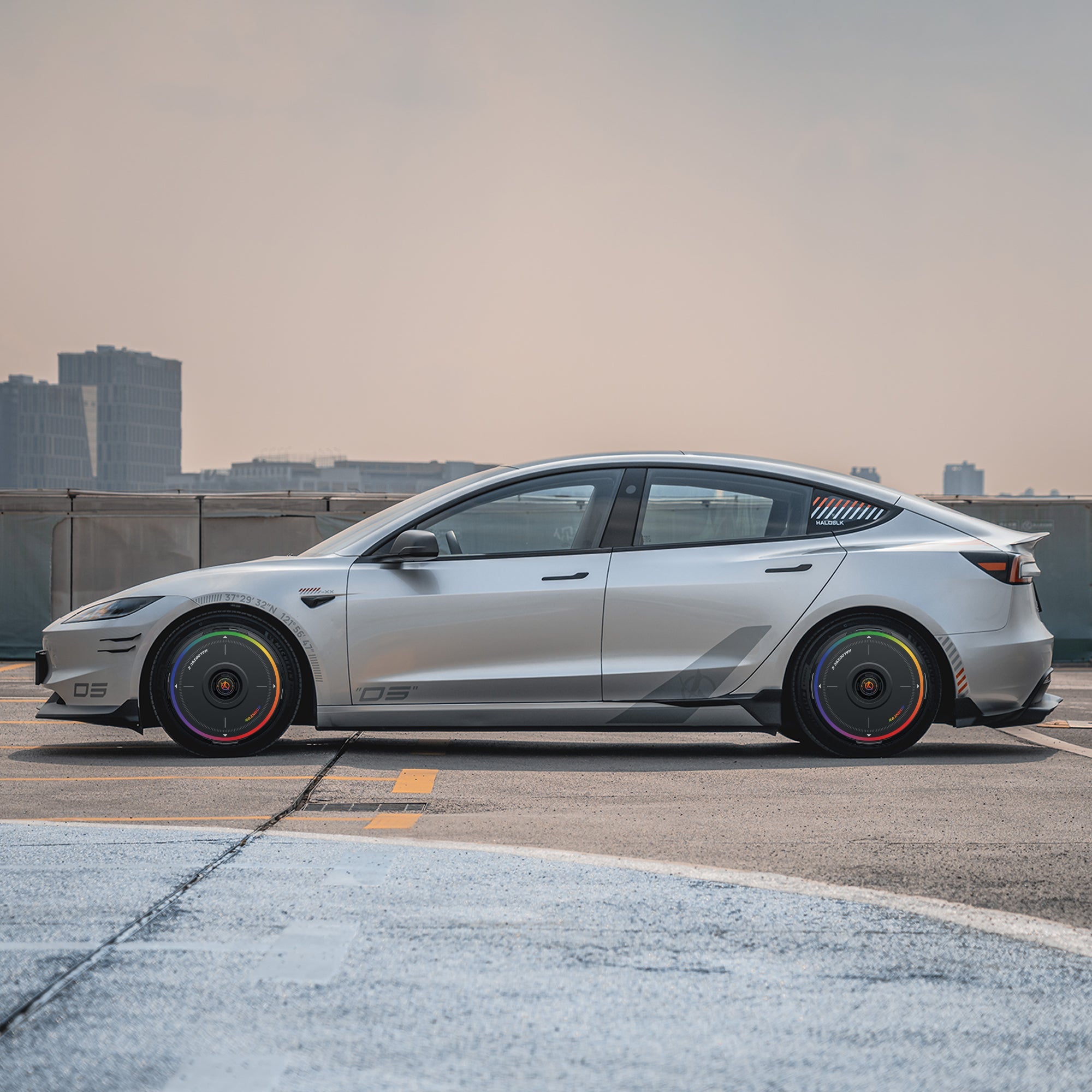 HALODISC 2 Wheel Covers for Tesla Model 3 Highland 18" Photon Wheels丨Rainbow Road